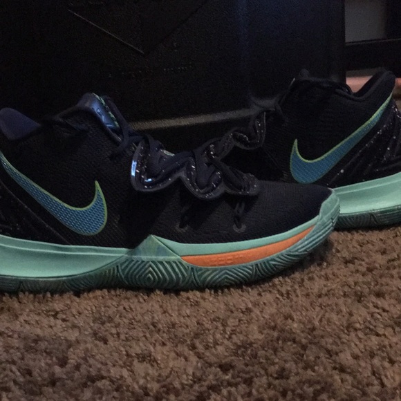 kyrie ufo shoes